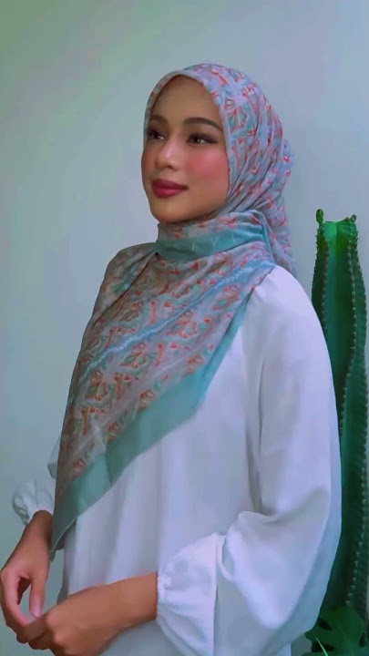 Tutorial Hijab Segi Empat Kekinian, Gaya Unik, Simple dan Cantik Menawan #hijabstyle