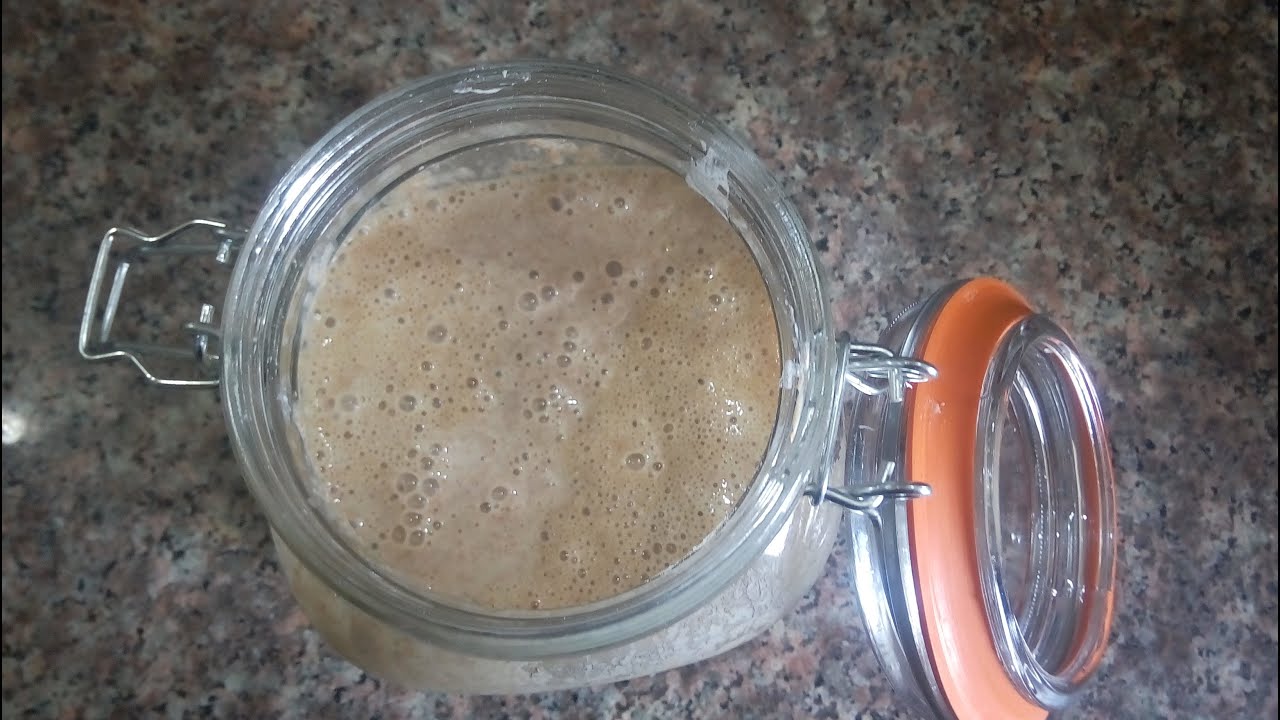 خميرة الخبز الطبيعية بأسهل طريقة.../طريقك إلى الصحة