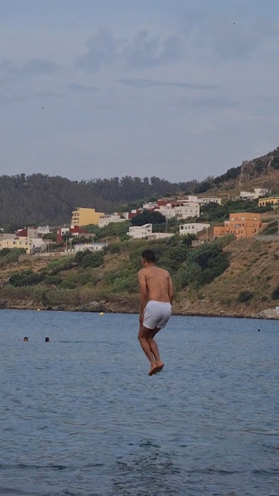 فيلالي فالشمال .. شاطئ بليونش اطلال على جبل طارق 🇬🇧🇪🇸💙🌊