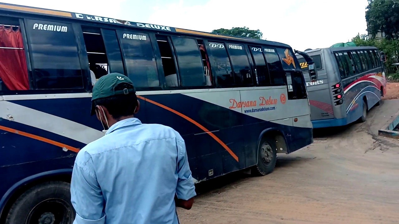 Hanif bus || Golden Line Bus and track Paturia ferry ghat loading & Unloaded Video
