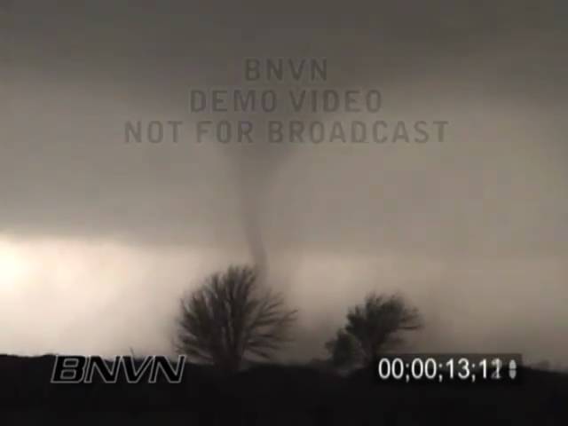 5/12/2004 Harper Kansas Tornado Video.
