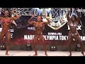 Female bodybuilder Trish Wood flexes her SHREDDED muscles 💪🏻 🔥 Masters Olympia in Tokyo 💪🏻🔥 #fbb