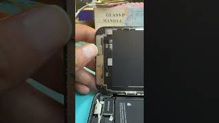 Green screen iphone 14 pro max #iphone #tech #worldmobilerepairingcenter #hardwear #screenprotector