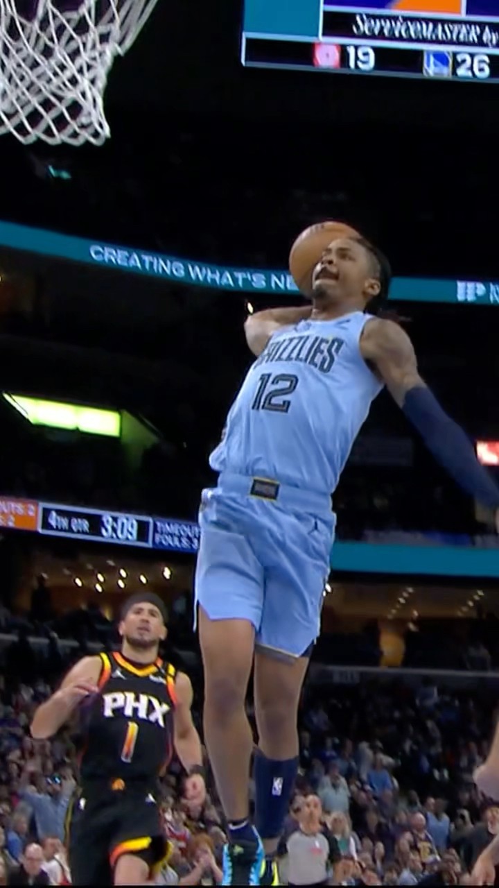Scotty gets the steal and Ja TAKES FLIGHT!