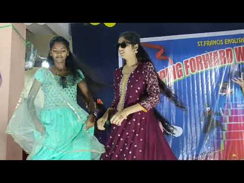 Farewell day dance by SFS 10th CBSE girls. - YouTube