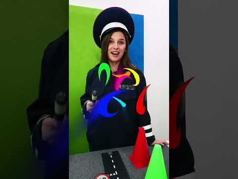 ⛔⚠️🚙 Мини кукла на машине Dreameez сдала или провалила экзамен на права?! Игры для девочек