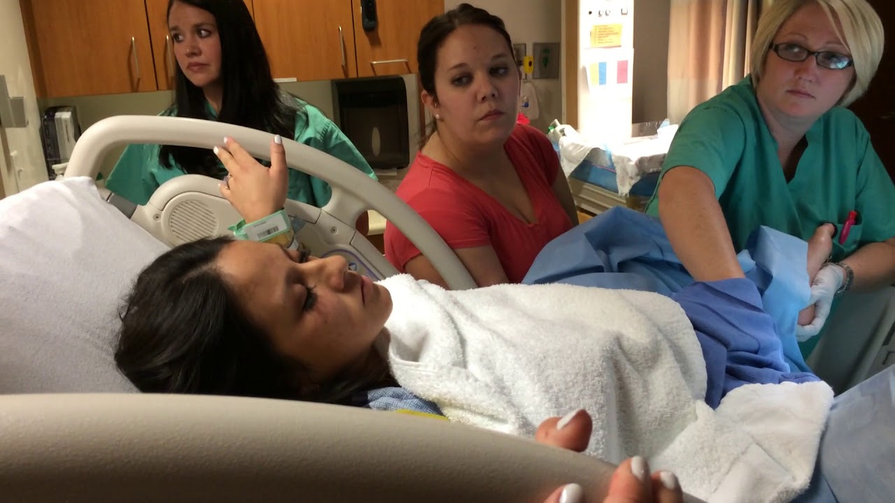 14 baby birth videos that (really) prepare you for the big