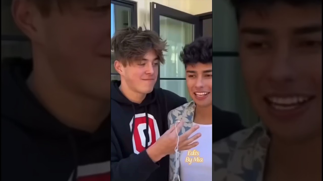 who the most hottest girl in the friend group? ( not mine)