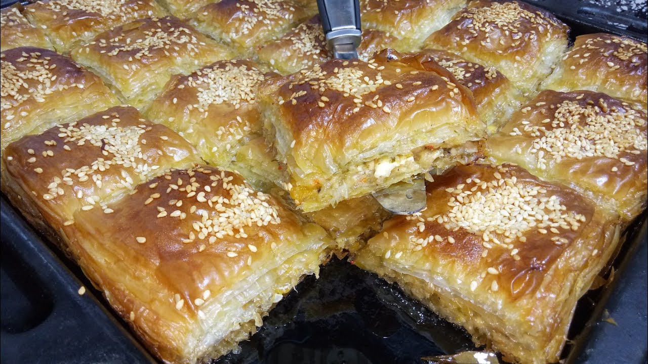 مغتندميش الى جربتيها بدون عجن ولا دلك ولا عجين مورق  تبرعي لي بفطيرة ذهبية مورقة بحشوة اقتصادية👍👍