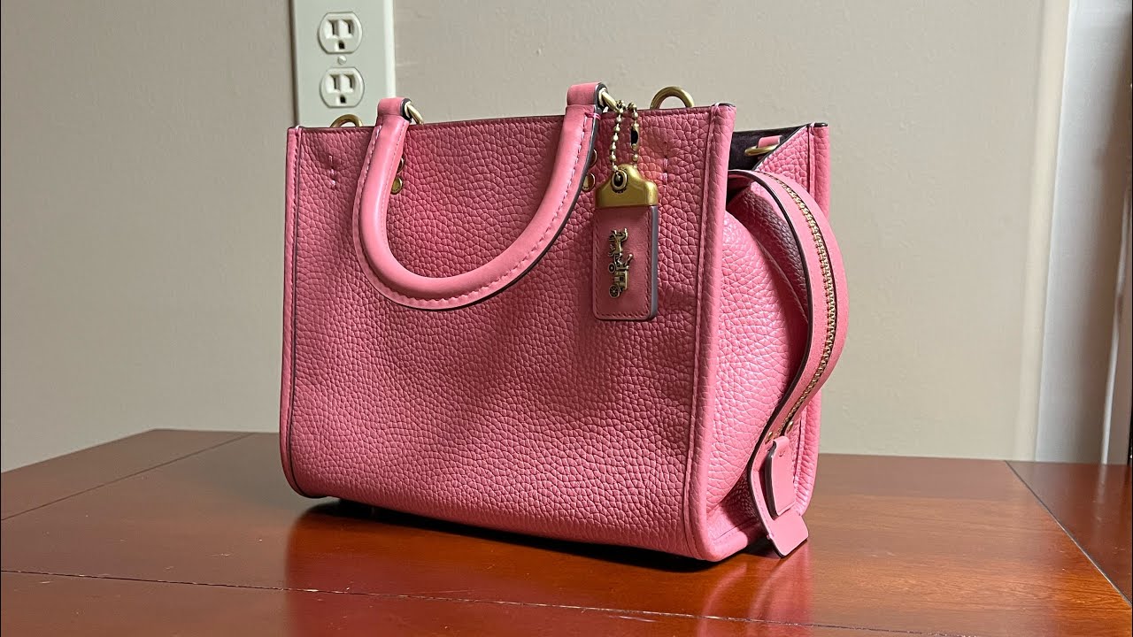 Coach Rogue 25 Black Tea Rose, BAG REVIEW, Mod Shots, Up Close