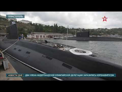 «Черная дыра» в Севастополе: подлодку проекта «Варшавянка» готовят к празднованию Дня ВМФ