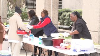 Extraordinary woman in Wilmington cooks and serves meals to unhoused people
