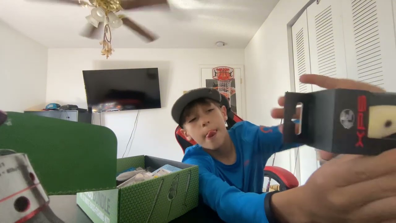 Unboxing the big bass bundle from bass pro shops, what will i get!