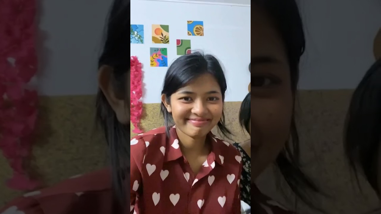 Cute girl exposed 😂🤣