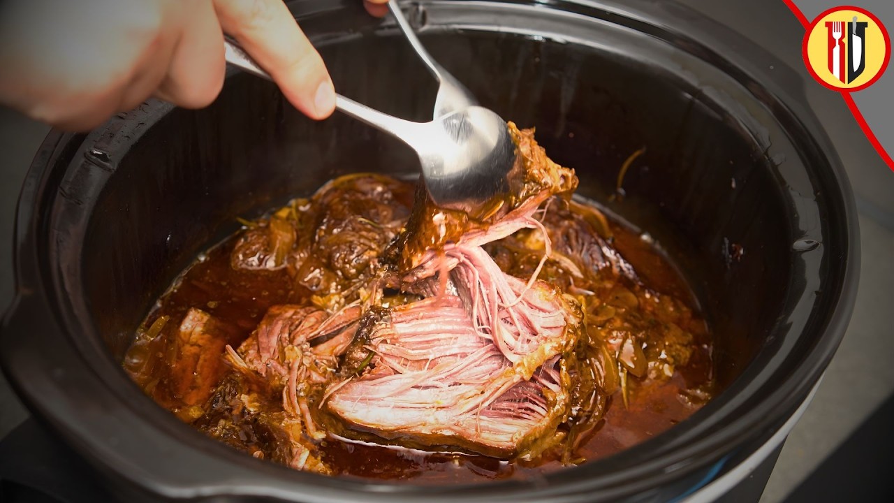 How to make pulled beef in a slow cooker - YouTube