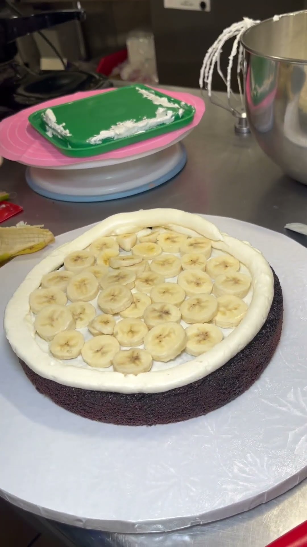 STACK, FILL, COVER AND CARVE A CAKE #cake #easy #carving #diy #howto #learn #art #artist #tutorial