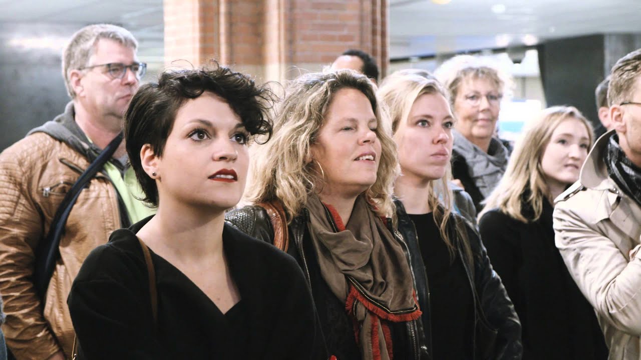 NS publieksprijs ODE Ik Kom Terug – Adriaan van Dis - YouTube