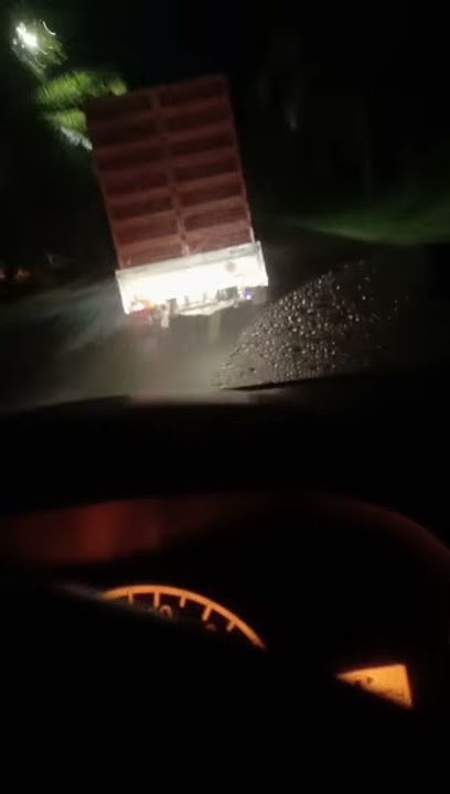 story wa & ig nyetir mobil malam hari cuaca  hujan deras terbaru