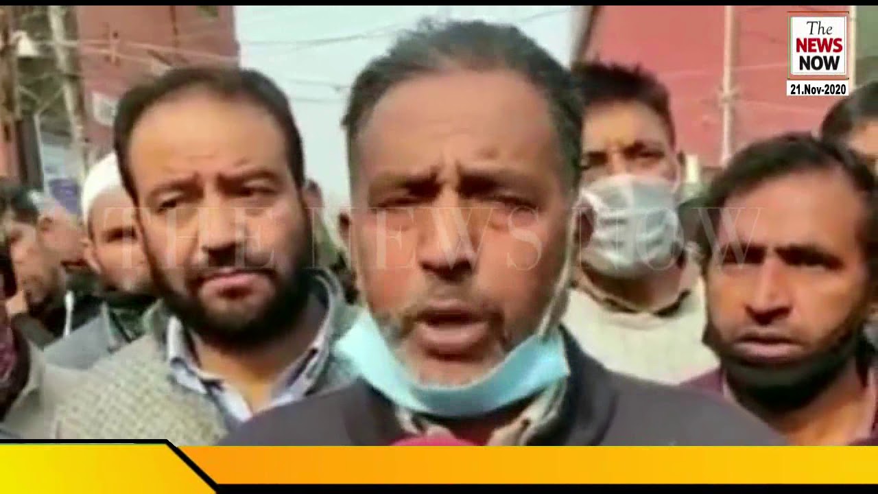 All Jammu and Kashmir Chowkidar Association on Saturday held a protest at press colony srinagar