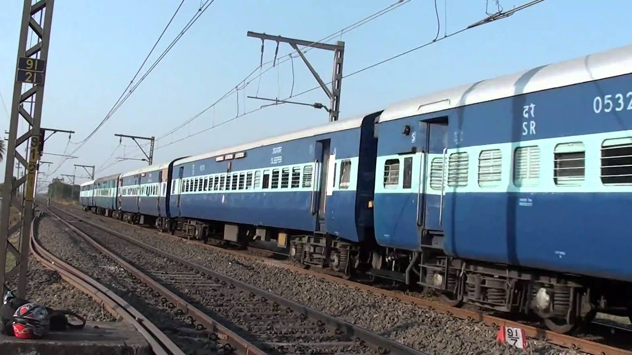 [IRFCA] 16381 Mumbai Kanyakumari Jayanti Express!!!!!!! - YouTube