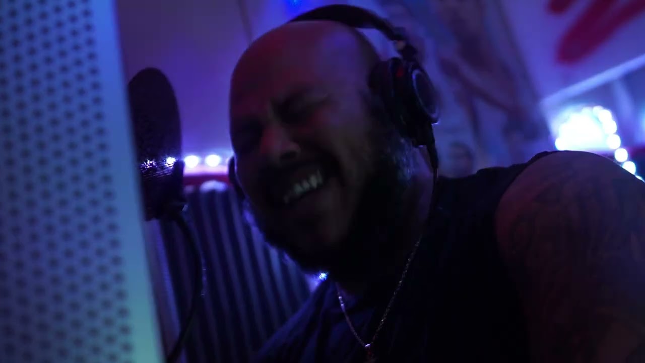 Guarda Speedy Lit - Rooftop (Official Video) su YouTube Guarda Speedy Lit - Rooftop (Official Video) su YouTube