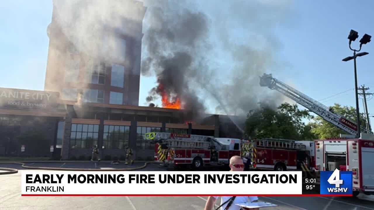 Franklin restaurant significantly damaged after fire - YouTube