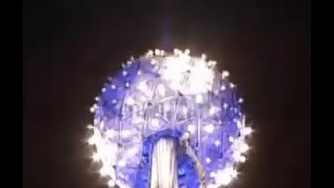 New Years in Times Square 2004-05 Ball Drop (Remastered)