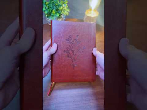 Vídeo: Bíblia Sagrada Virtuosa | NAA | Letra Grande | Capa Luxo Marrom