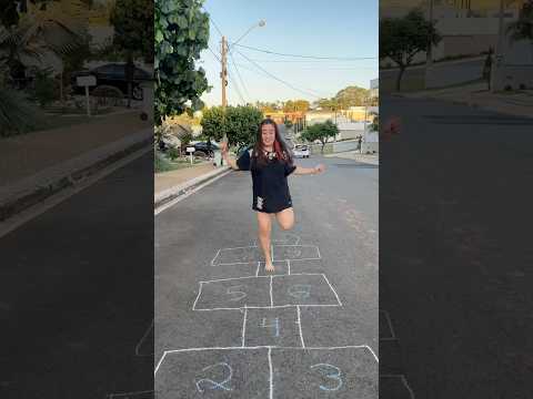 BRINCANDO COM A EMILLY VICK E O LEOZIN #shorts thumbnail