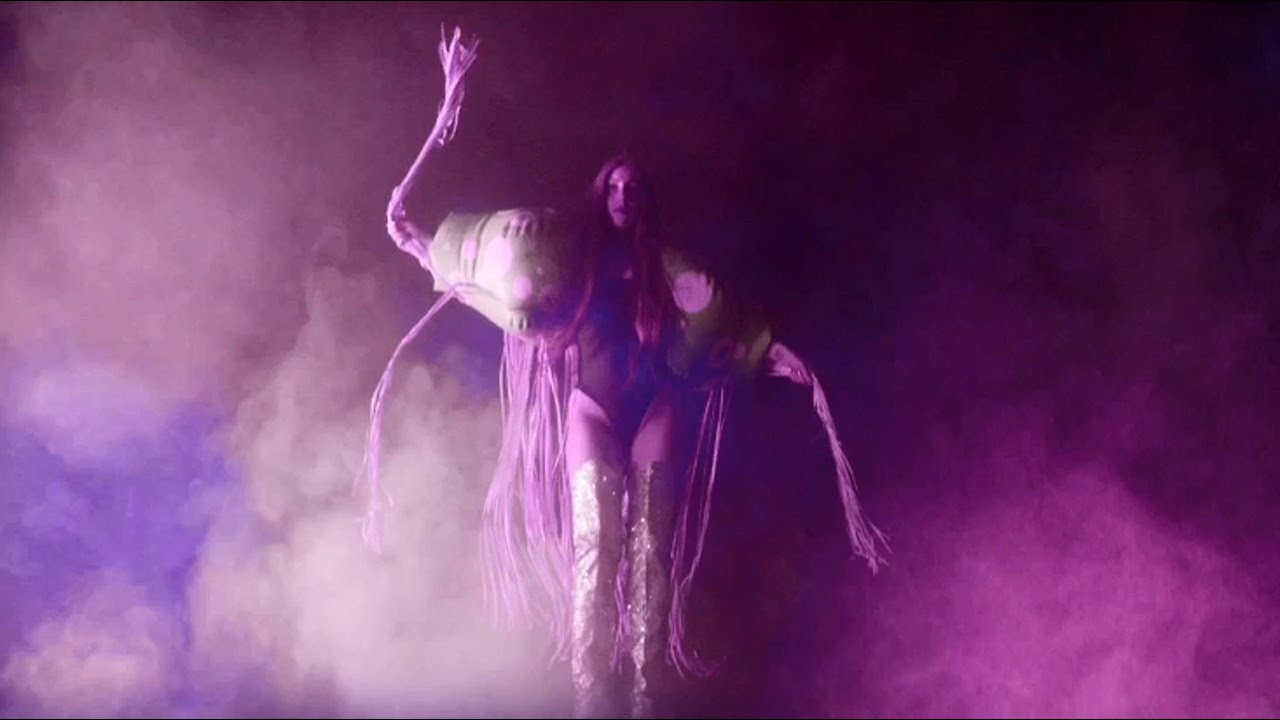 LADY GAGA - AURA (artRAVE: The ARTPOP Ball Tour Official Backdrop)