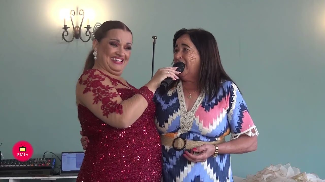 Actuación de Mayte Adrian en el almuerzo de la Peña Flamenca de san Pedro Alcántara en el Gamonal