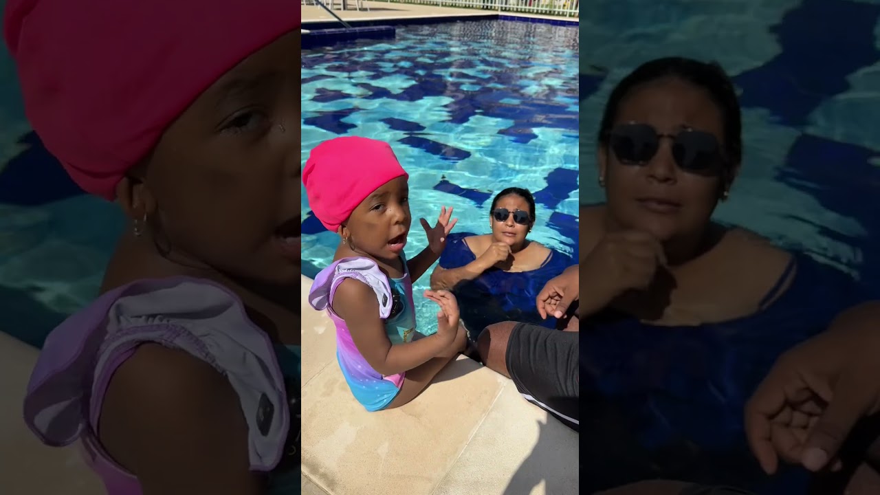 Isabella le dice a la mamá que se hunda en la piscina