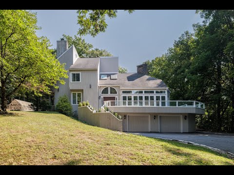396 Strickland Street, Glastonbury, CT home video tour