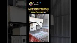 China’s Cargo Loading Robot Looks Unreal 😳🤖