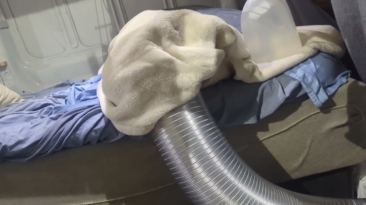 best way to stay warm in super cold transit van heater bed sheets blanket Vette titans