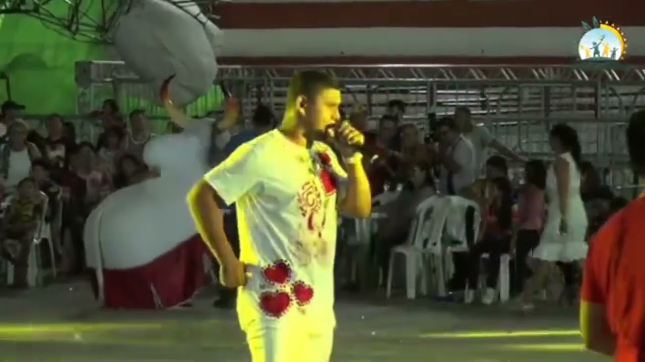 Batucada Vermelha- Boi Corre Campo 2019 ( enaio geral ) ❤️🤍