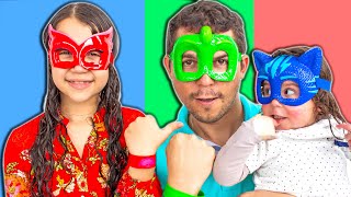 SARAH FINGE BRINCAR com o PAPAI e ELOAH de Super-Heróis