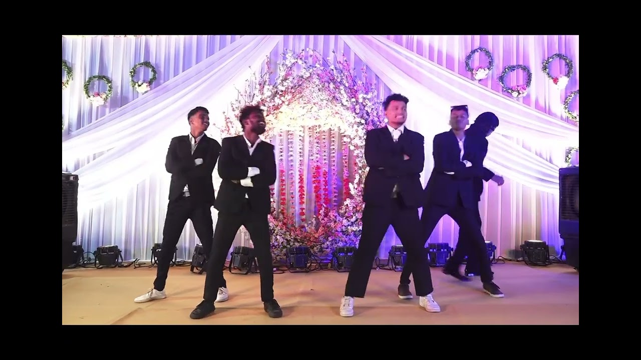 Ding dong Ding & Papa kehte hai Sangeet Choreography / Dance