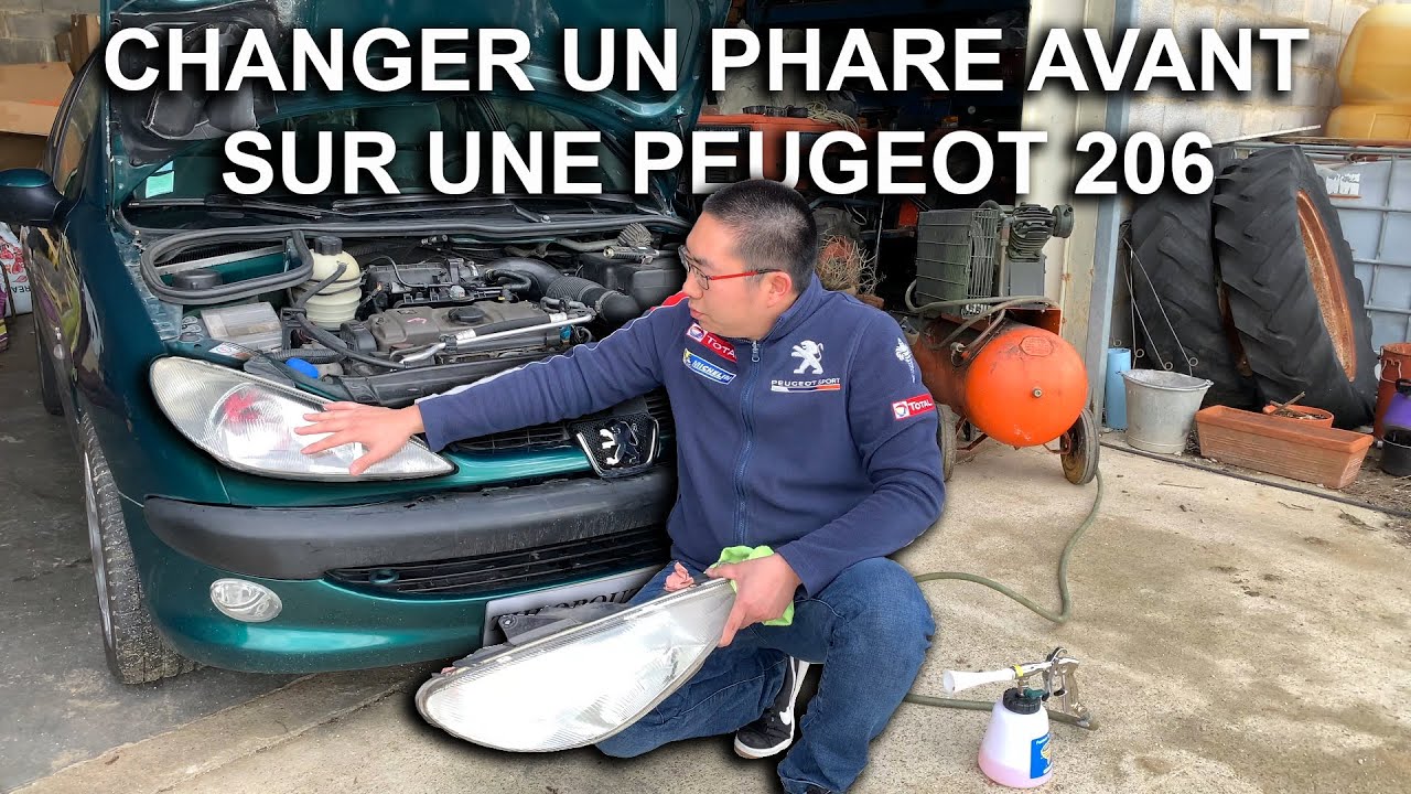 Changer un phare avant sur une Peugeot 206 - YouTube