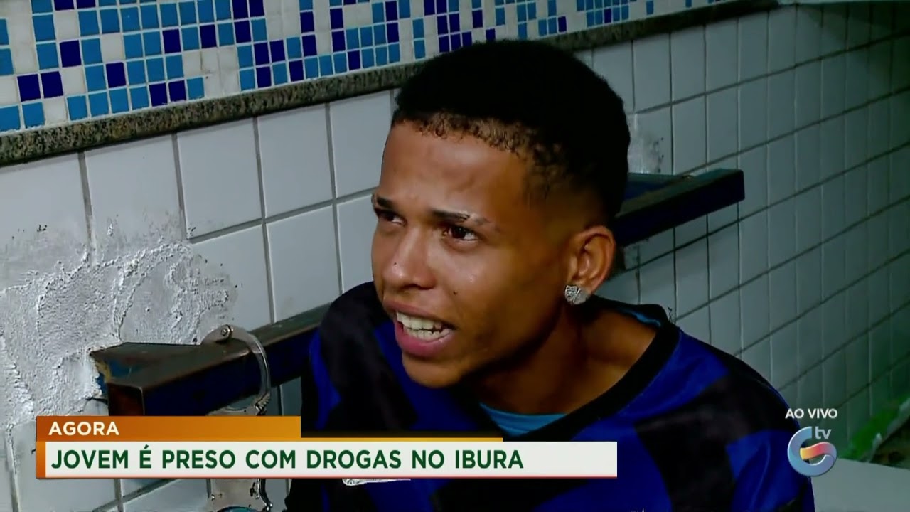Jovem é preso por tráfico de drogas no Ibura