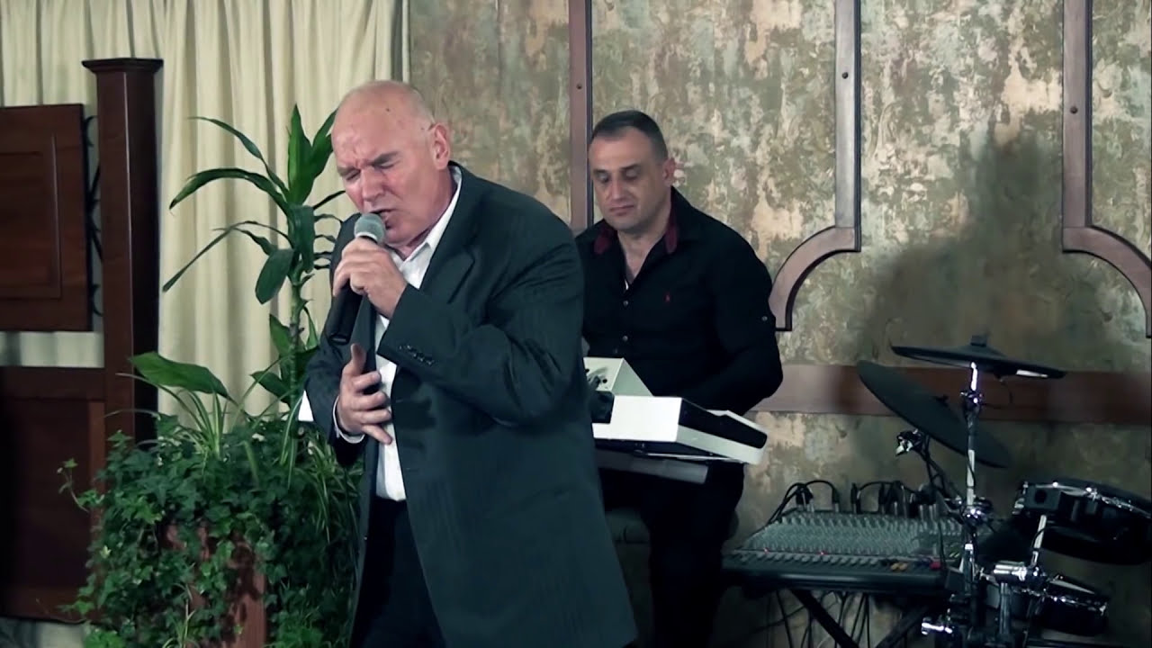 EFTO PUPINOVSKI I MOLIKA -  PROSTI MI DUSO MOJA (vo zivo)