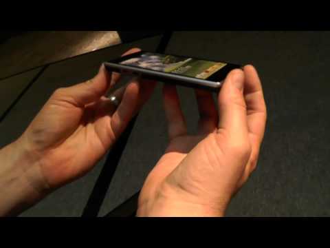 ASUS Padfone mockup hands-on | Engadget