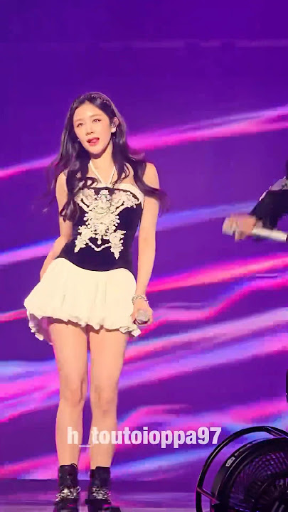Pharita’s dancing to “Like That” from Seoul Concert D-1 #pharita #babymonster