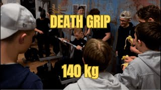 Bench DESTROYED by average 18 year old at bench meet - Hallen Bench Meet 1 Ft. Flaa (English Subs).