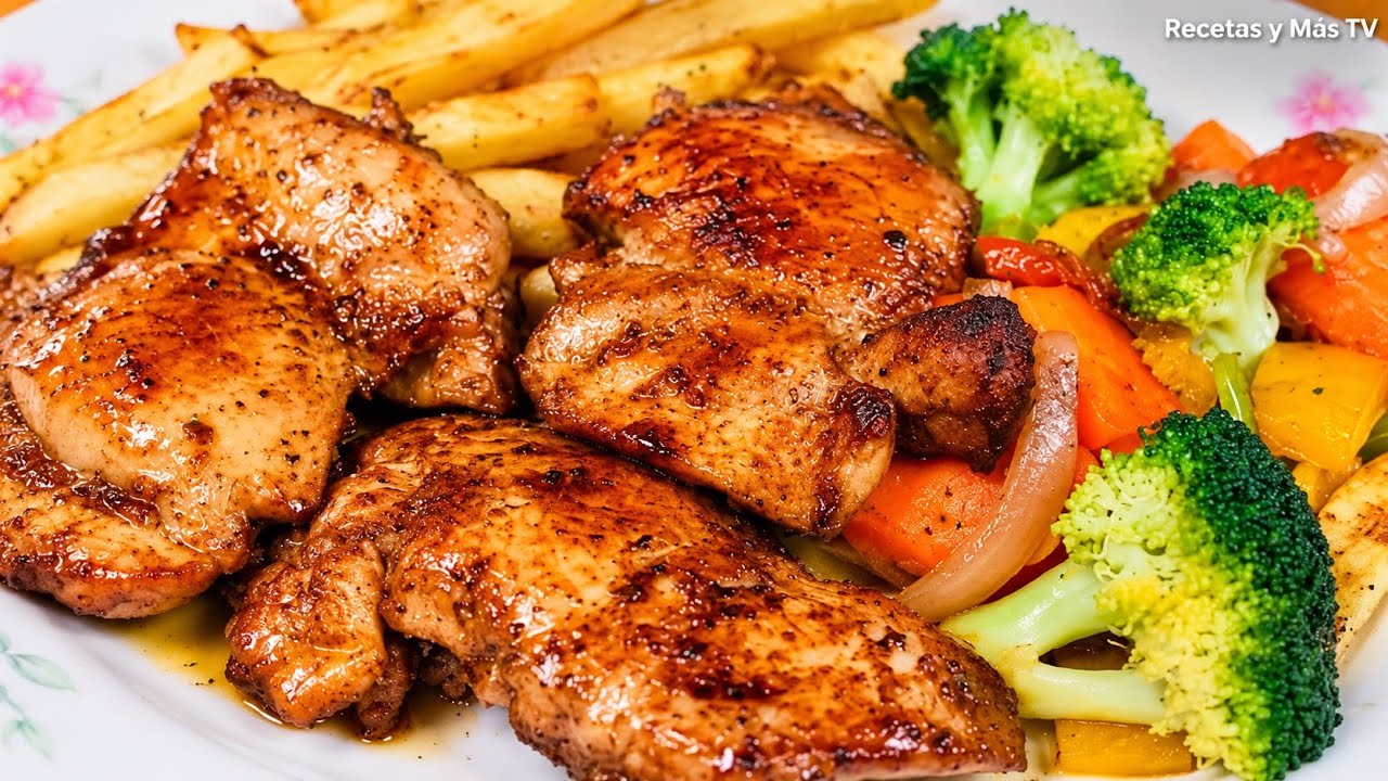 Almuerzo Económico Muslos de Pollo bien marinados con Verduras al ajillo