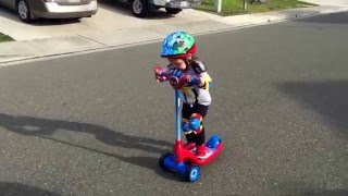 3 year old Lui first scooter ルイの初めてのキックスクーター