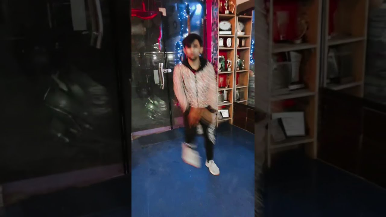 Chak De Phatte | Artist Shobhit