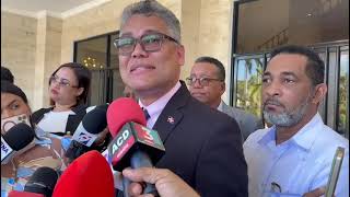 Carlos Peña propone dinero de partidos políticos se utilice para indexar salarios de trabajadores. 