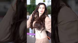 Introducing the''VitaWear  Smart Brand,''a next-generation wearable gadget💐#georgia#mrunal#hrithik