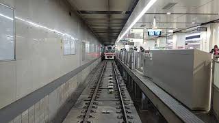 京王線  新宿駅